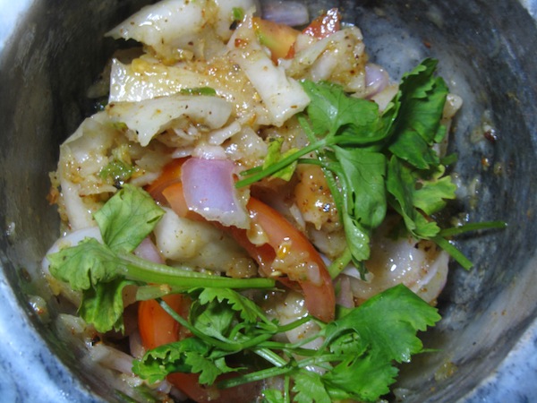 Mula ko Thepe Achaar (Smashed radish pickle-salad)