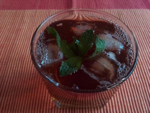 Iced mint tea