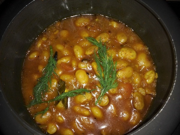 Lukla Simi (Beans) Curry