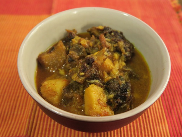Pindalu ra Sukuti ko Tarkari (Taro and Smoke-dried Meat Curry)